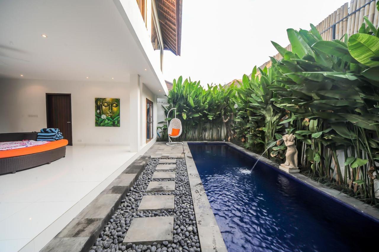 Villa Pearl Seminyak Esterno foto